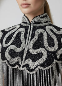 Noir Sovereign Cape