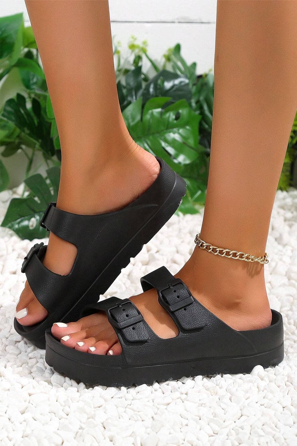 Black Solid Color Buckle Straps Beach Slippers