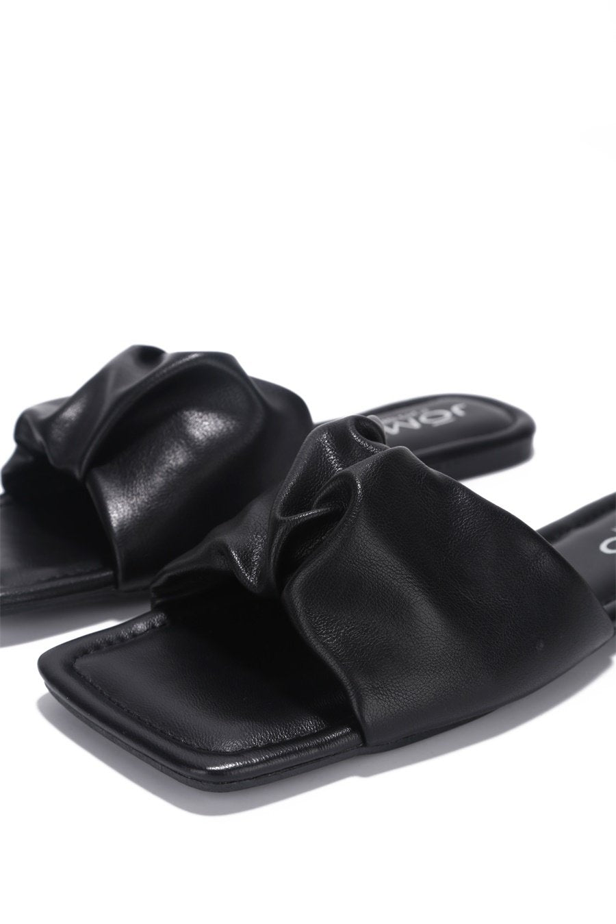 RANGOON I DON'T WANT NO SCRUBS FLAT SANDALS- BLACK - LURE- Yorktown Mall