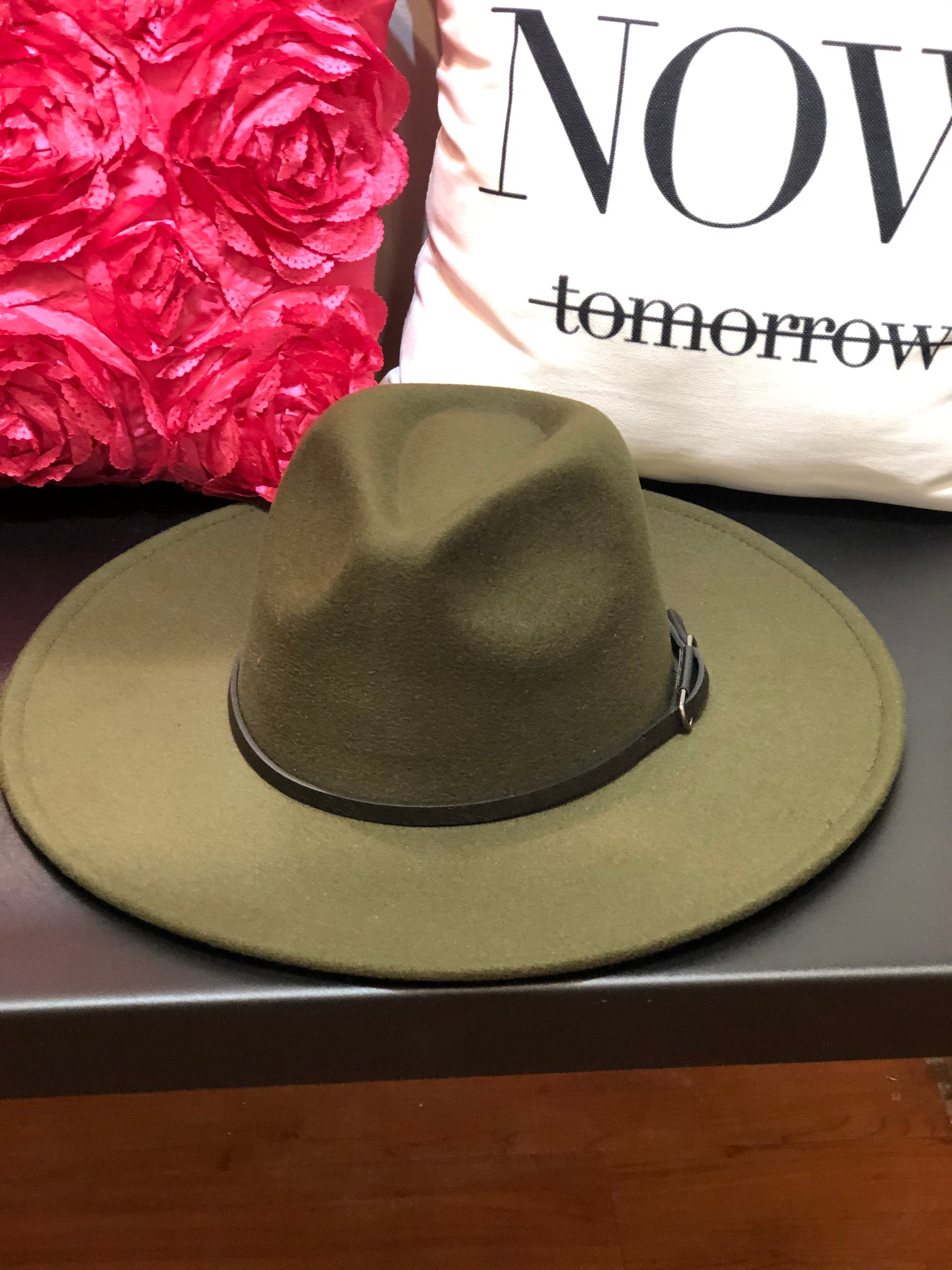Large Wide Brim Hat - LURE- Yorktown Mall